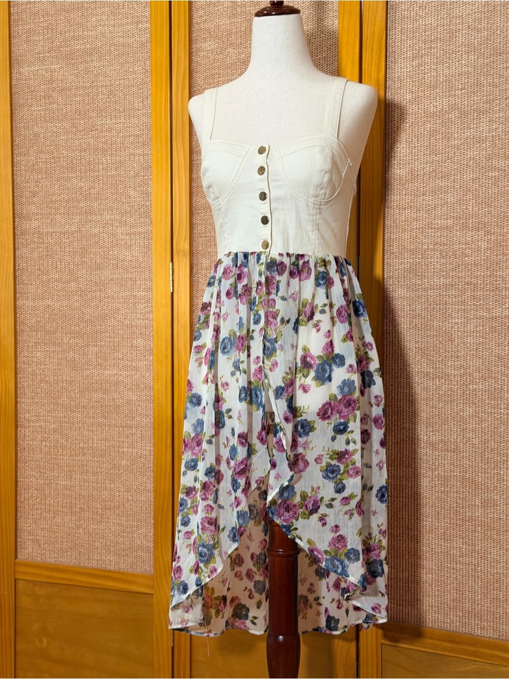 Forever 21 White Bodice Floral High-Low Dress with Pink and Blue Flowers